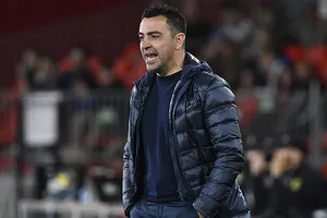 Hé lộ lý do Barcelona xem xét sa thải Xavi