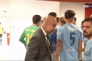 Pep Guardiola mắng Silva thậm tệ, lập trường của De Bruyne về việc rời Man City