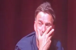 Klopp bật khóc nức nở trong ngày chia tay Liverpool