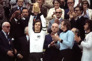 Lí do kỳ lạ đội tuyển Đức chọn màu trắng làm trang phục truyền thống