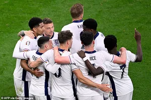 HLV Southgate nói gì sau khi đội tuyển Anh thắng khó Serbia?