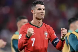 Bồ Đào Nha lập 2 kỷ lục Euro: Gọi tên Ronaldo