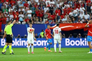 Thi đấu thiếu người, đội tuyển Czech ngậm ngùi chia tay Euro 2024