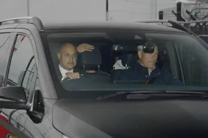 Ngôi sao đầu tiên đến MU kiểm tra y tế, thương vụ quá khôn ngoan