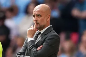 Pep Guardiola chốt tương lai của De Bruyne tại Man City bằng đúng 1 câu