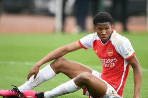 Thần đồng 16 tuổi lên tiếng chia tay Arsenal, chuẩn bị gia nhập MU