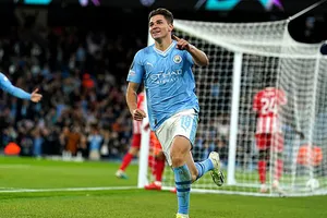 Man City muốn bán ngôi sao giá 80 triệu bảng và quyền lực của Pep Guardiola