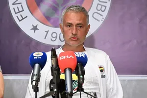 Mourinho bỗng dưng mất trí nhớ về Tottenham