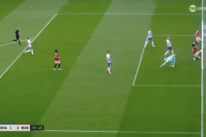 Tranh cãi bàn thắng bị từ chối của MU