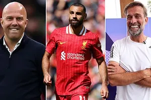 Salah giải thích sự khác biệt giữa Klopp và Slot
