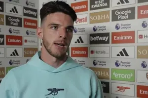 Declan Rice sốc và xin lỗi