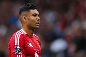 Phòng thay đồ của MU làm rõ lập trường về Casemiro