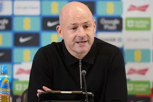 HLV Lee Carsley nói về cơ hội trở lại đội tuyển Anh của Greenwood