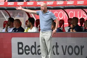 Ten Hag chịu thêm 1 thất bại nữa khi trở lại dẫn dắt CLB cũ