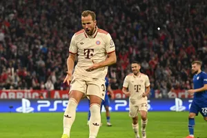 Harry Kane phá vỡ kỷ lục Champions League của Rooney