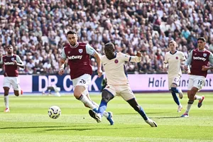 Jackson tỏa sáng, Chelsea thắng tưng bừng trận derby London