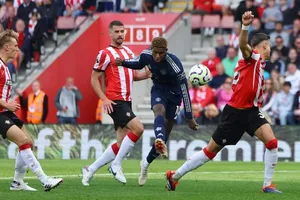 MU - Tottenham: Những người cùng khổ