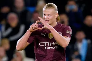 Haaland làm nên lịch sử, Man City thắng trận đầu tiên ở Champions League