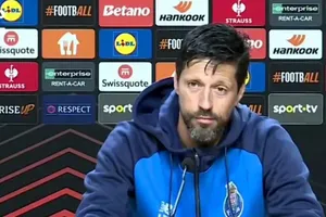 HLV của Porto: ‘Ten Hag bị trói bằng dây thừng, sẽ là sai lầm nếu…”