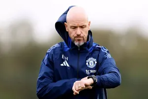 Lý do MU không sa thải Ten Hag