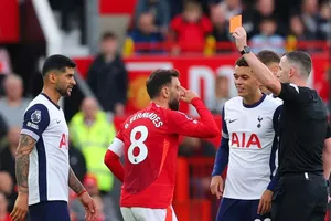 Sử dụng Sky Sports, MU lật ngược phán quyết của Premier League