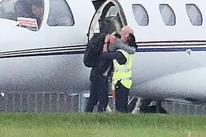 Ten Hag chia tay MU đầy xúc động