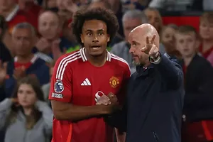 Ten Hag giận tím mặt vì MU mua cầu thủ ông không muốn