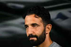 Thỏa thuận quý ông của Amorim khiến MU gặp khó