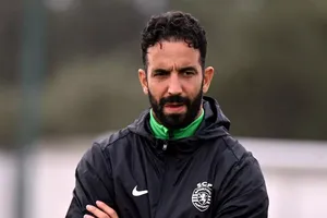 4 cầu thủ MU gửi tin nhắn khác nhau cho Amorim