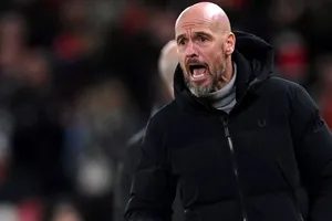 Ten Hag cãi nhau với 7 ngôi sao MU trước khi bị sa thải