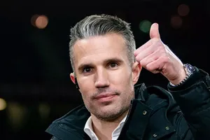 Van Persie bình luận gây sốc về việc trở lại Arsenal