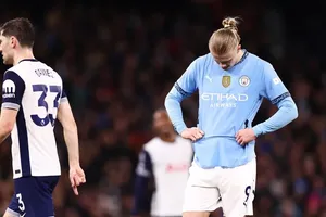 Man City thua tan nát ở Etihad