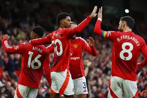 MU hủy diệt Everton với 2 cú đúp
