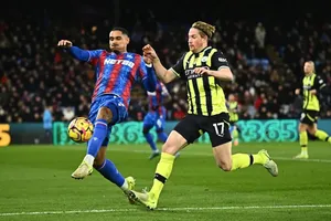 Không thắng Crystal Palace, Man City lại gây thất vọng