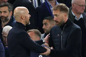 Ten Hag và Potter cạnh tranh công việc mới