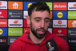 Bruno Fernandes lên tiếng về cuộc khủng hoảng của Man City