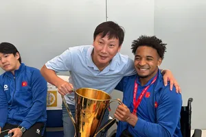 Truyền thông Hàn Quốc ca ngợi ông Kim làm điều đặc biệt cho tuyển Việt Nam