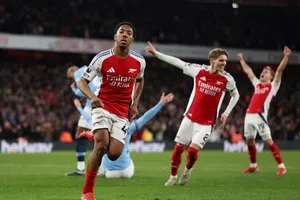 Man City thua tan nát trước Arsenal