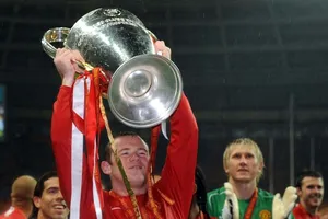 Bên trong phòng trưng bày cúp điên rồ của Rooney