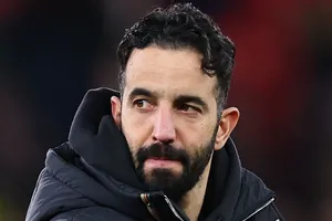 MU đối mặt với cơn ác mộng chuyển nhượng