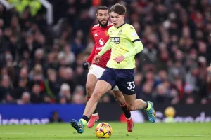 MU nắm giữ lợi thế quan trọng trong cuộc đua với 17 đội