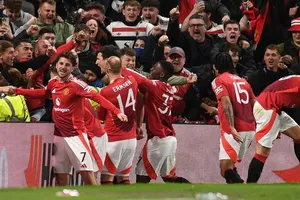 MU giành chiến thắng điên rồ nhất lịch sử để vào bán kết Europa League