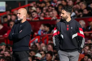 Pep Guardiola chỉ trích gay gắt MU sau màn ngược dòng ở Europa League