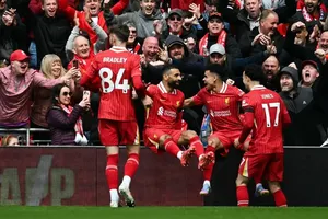 Leicester City vs Liverpool: Chạm tay vào chức vô địch