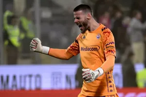 MU ra thông báo cho thấy De Gea trở lại Old Trafford