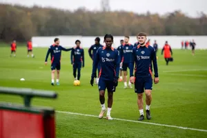 MU quyết định để 3 cầu thủ nữa chia tay Old Trafford