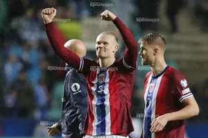 Haaland gửi lời chia tay đầy cảm xúc đến ngôi sao Man City