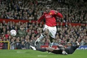 'Tôi nhận phong bì từ ngôi sao của MU, bên trong chứa đầy tiền 50 bảng’