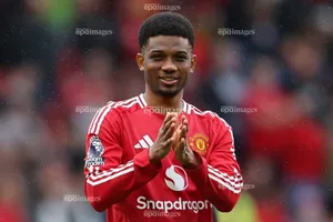 MU đừng bán Amad