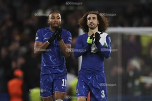 MU bắt đầu đàm phán chiêu mộ ngôi sao của Chelsea